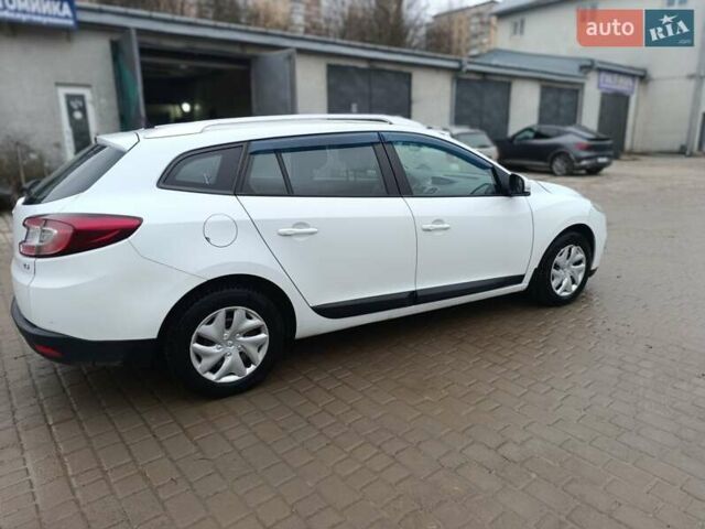 Белый Рено Меган, объемом двигателя 1.46 л и пробегом 292 тыс. км за 6500 $, фото 6 на Automoto.ua