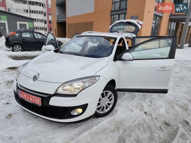 Белый Рено Меган, объемом двигателя 1.5 л и пробегом 250 тыс. км за 6700 $, фото 55 на Automoto.ua