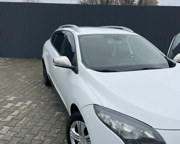 Білий Рено Меган, об'ємом двигуна 1.46 л та пробігом 280 тис. км за 7200 $, фото 1 на Automoto.ua