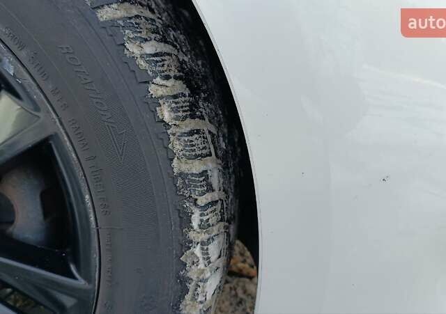 Белый Рено Меган, объемом двигателя 1.5 л и пробегом 216 тыс. км за 7800 $, фото 24 на Automoto.ua