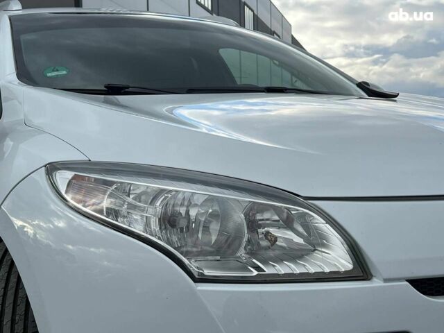 Білий Рено Меган, об'ємом двигуна 1.5 л та пробігом 240 тис. км за 8190 $, фото 12 на Automoto.ua