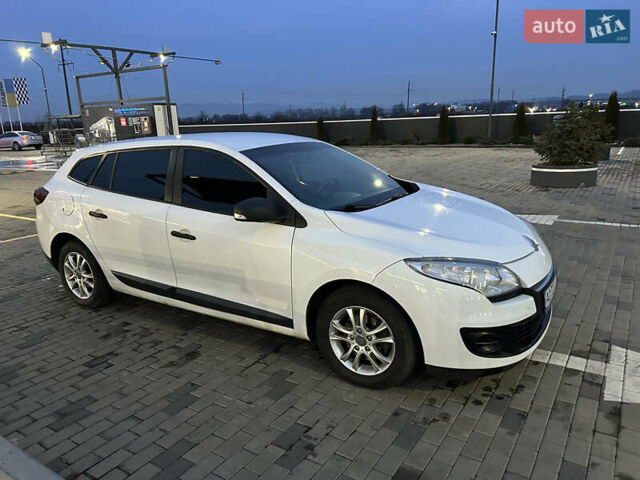 Білий Рено Меган, об'ємом двигуна 1.46 л та пробігом 304 тис. км за 6499 $, фото 12 на Automoto.ua