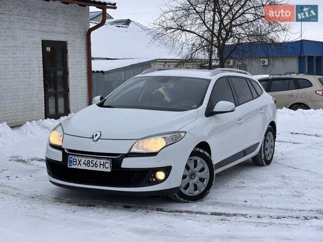 Білий Рено Меган, об'ємом двигуна 1.46 л та пробігом 265 тис. км за 6990 $, фото 14 на Automoto.ua