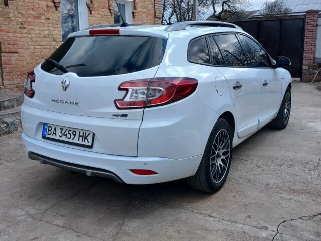 Белый Рено Меган, объемом двигателя 1.5 л и пробегом 270 тыс. км за 8700 $, фото 2 на Automoto.ua
