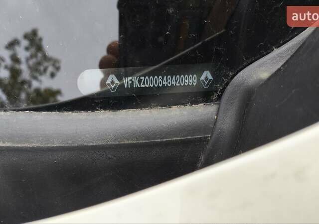 Білий Рено Меган, об'ємом двигуна 1.6 л та пробігом 201 тис. км за 8500 $, фото 1 на Automoto.ua