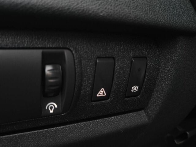 Белый Рено Меган, объемом двигателя 1.5 л и пробегом 264 тыс. км за 8200 $, фото 7 на Automoto.ua