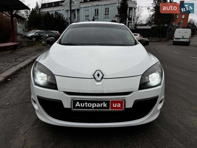 Білий Рено Меган, об'ємом двигуна 1.5 л та пробігом 361 тис. км за 7790 $, фото 1 на Automoto.ua