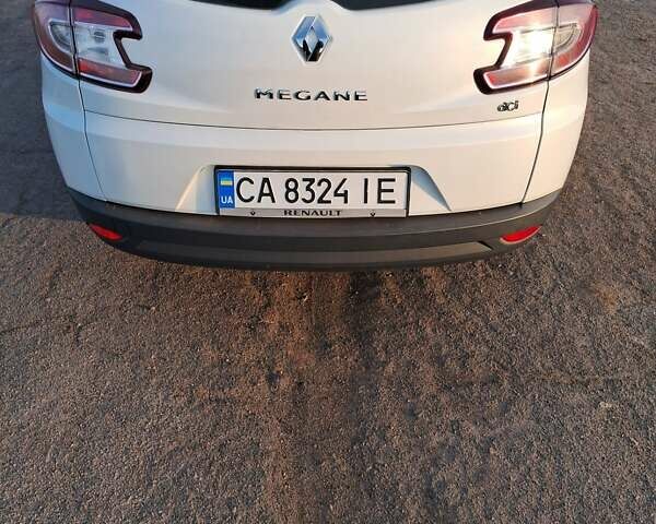 Белый Рено Меган, объемом двигателя 1.46 л и пробегом 331 тыс. км за 7350 $, фото 2 на Automoto.ua