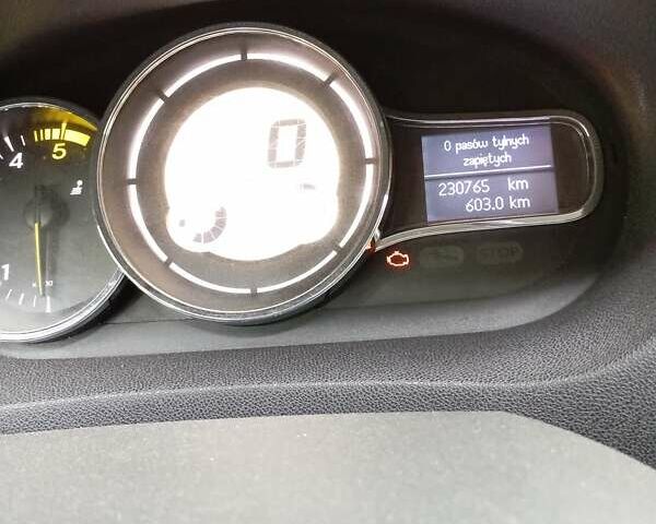 Рено Меган 2012 в Луцке на Automoto.ua Белый Рено Меган, объемом двигателя 1.46 л и пробегом 231 тыс. км за 7900 $, фото 13 на Automoto.ua