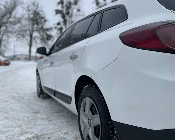 Білий Рено Меган, об'ємом двигуна 1.5 л та пробігом 278 тис. км за 5899 $, фото 13 на Automoto.ua