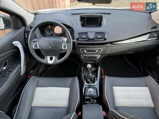 Белый Рено Меган, объемом двигателя 1.5 л и пробегом 225 тыс. км за 7699 $, фото 131 на Automoto.ua