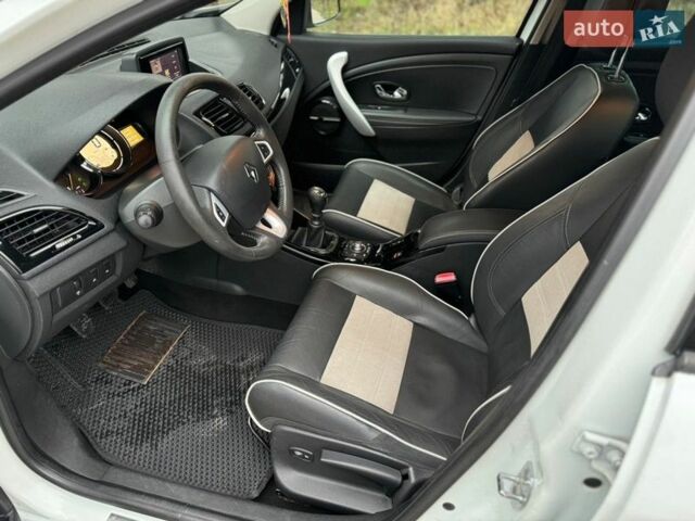 Белый Рено Меган, объемом двигателя 1.46 л и пробегом 243 тыс. км за 6999 $, фото 8 на Automoto.ua