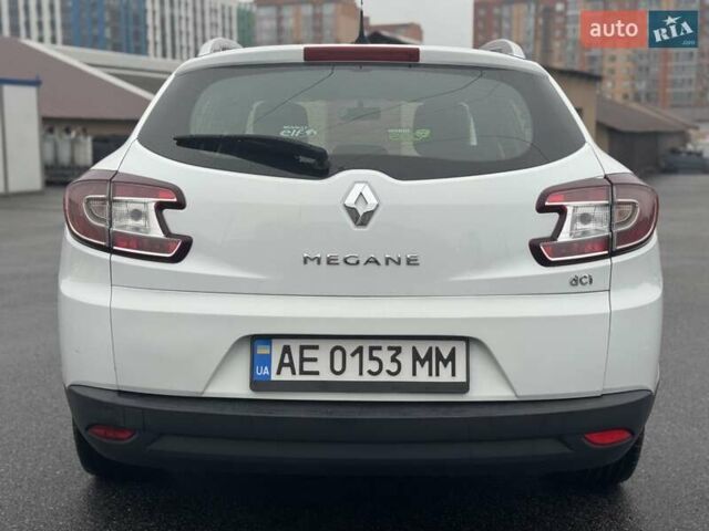 Белый Рено Меган, объемом двигателя 1.46 л и пробегом 240 тыс. км за 6500 $, фото 7 на Automoto.ua