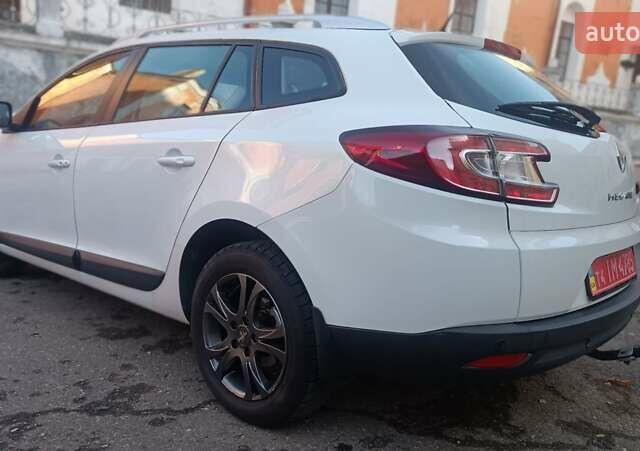 Белый Рено Меган, объемом двигателя 1.5 л и пробегом 265 тыс. км за 6900 $, фото 18 на Automoto.ua