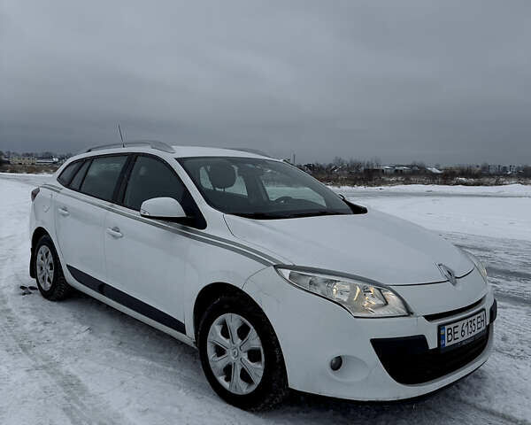 Белый Рено Меган, объемом двигателя 1.46 л и пробегом 256 тыс. км за 5900 $, фото 1 на Automoto.ua