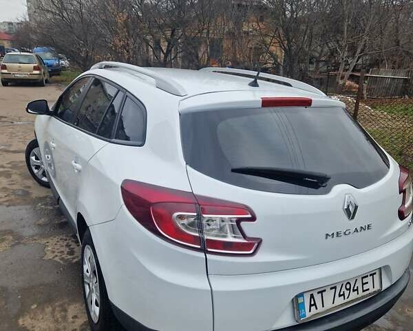 Білий Рено Меган, об'ємом двигуна 1.46 л та пробігом 305 тис. км за 6500 $, фото 3 на Automoto.ua