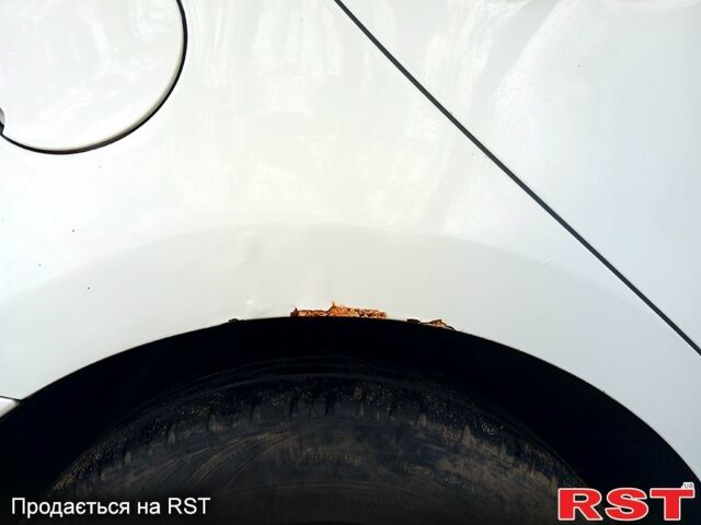 Белый Рено Меган, объемом двигателя 1.5 л и пробегом 267 тыс. км за 6499 $, фото 7 на Automoto.ua