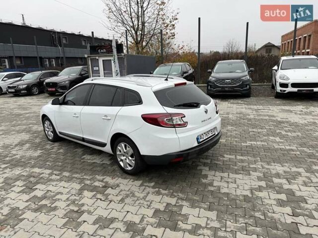 Белый Рено Меган, объемом двигателя 1.46 л и пробегом 306 тыс. км за 7200 $, фото 6 на Automoto.ua