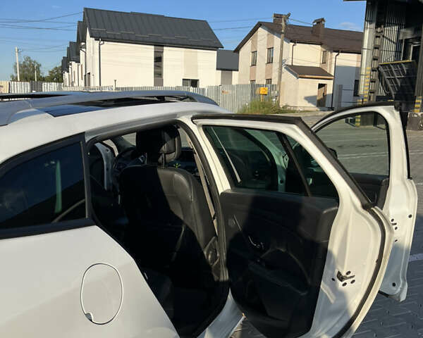 Білий Рено Меган, об'ємом двигуна 1.46 л та пробігом 256 тис. км за 8500 $, фото 15 на Automoto.ua