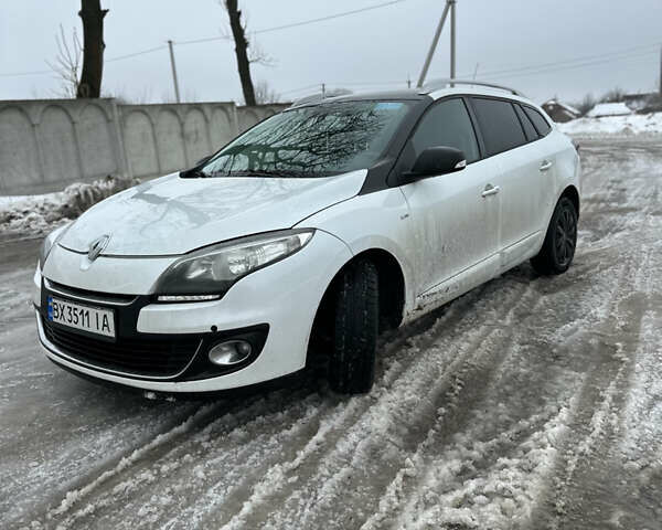 Білий Рено Меган, об'ємом двигуна 1.5 л та пробігом 286 тис. км за 7600 $, фото 1 на Automoto.ua