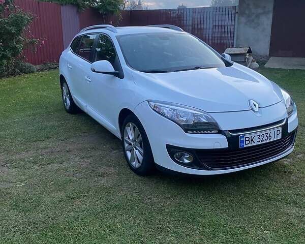 Білий Рено Меган, об'ємом двигуна 1.46 л та пробігом 244 тис. км за 8450 $, фото 1 на Automoto.ua