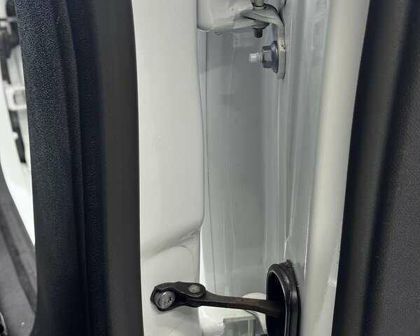 Білий Рено Меган, об'ємом двигуна 1.5 л та пробігом 270 тис. км за 6699 $, фото 107 на Automoto.ua