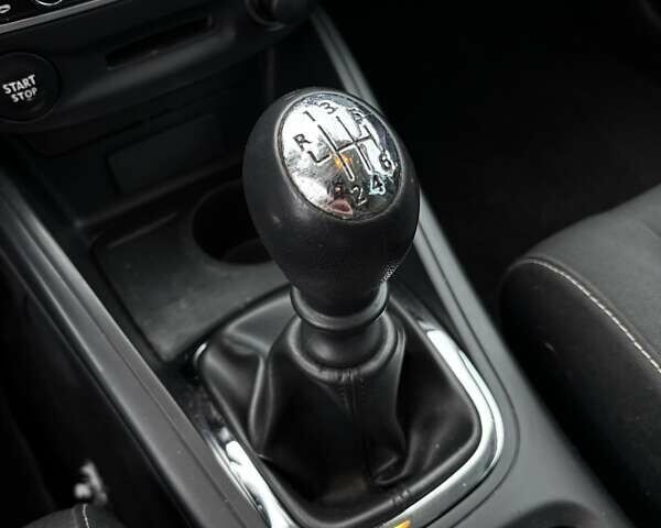 Білий Рено Меган, об'ємом двигуна 1.46 л та пробігом 233 тис. км за 7999 $, фото 31 на Automoto.ua