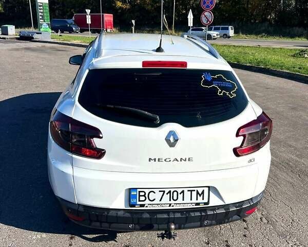 Белый Рено Меган, объемом двигателя 1.5 л и пробегом 269 тыс. км за 6450 $, фото 8 на Automoto.ua