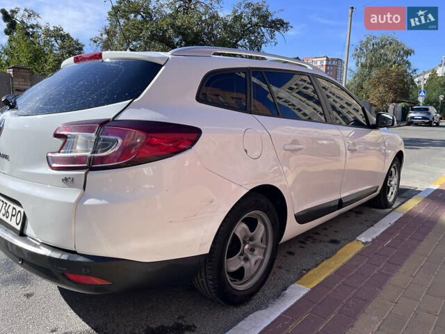 Білий Рено Меган, об'ємом двигуна 1.46 л та пробігом 303 тис. км за 6200 $, фото 5 на Automoto.ua