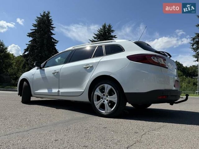 Белый Рено Меган, объемом двигателя 1.5 л и пробегом 225 тыс. км за 7699 $, фото 12 на Automoto.ua