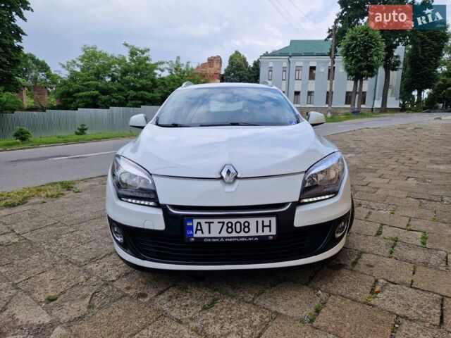 Белый Рено Меган, объемом двигателя 1.5 л и пробегом 245 тыс. км за 6500 $, фото 4 на Automoto.ua