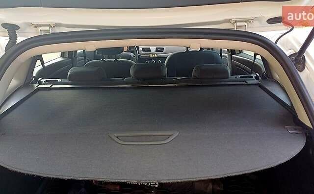Білий Рено Меган, об'ємом двигуна 1.6 л та пробігом 149 тис. км за 8600 $, фото 8 на Automoto.ua