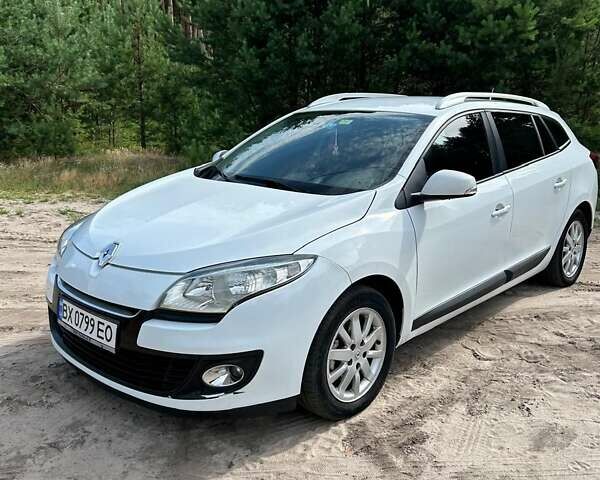 Белый Рено Меган, объемом двигателя 1.5 л и пробегом 287 тыс. км за 6700 $, фото 2 на Automoto.ua