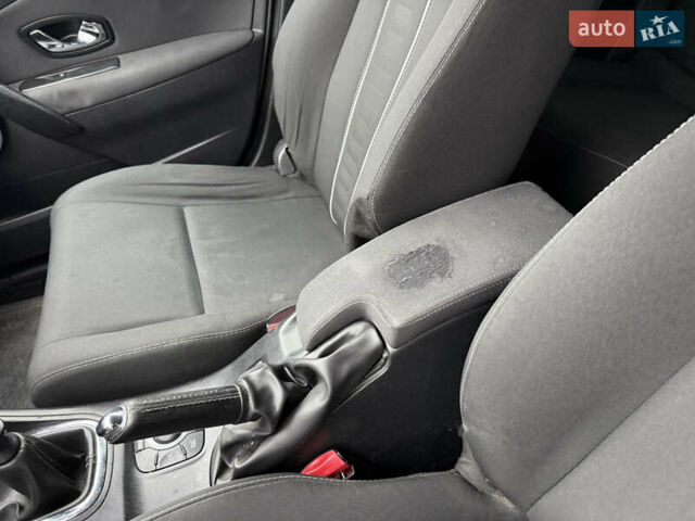 Белый Рено Меган, объемом двигателя 1.46 л и пробегом 271 тыс. км за 6500 $, фото 34 на Automoto.ua