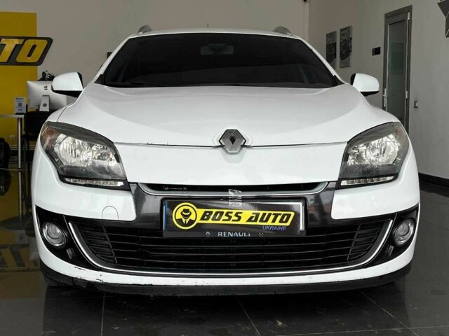 Белый Рено Меган, объемом двигателя 1.5 л и пробегом 256 тыс. км за 7350 $, фото 1 на Automoto.ua