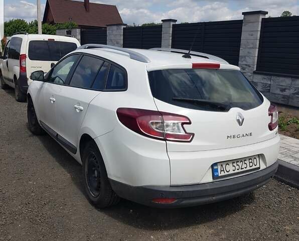 Білий Рено Меган, об'ємом двигуна 1.46 л та пробігом 288 тис. км за 6900 $, фото 1 на Automoto.ua
