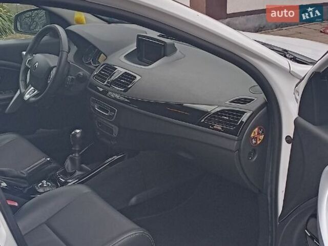 Білий Рено Меган, об'ємом двигуна 1.5 л та пробігом 224 тис. км за 8500 $, фото 6 на Automoto.ua