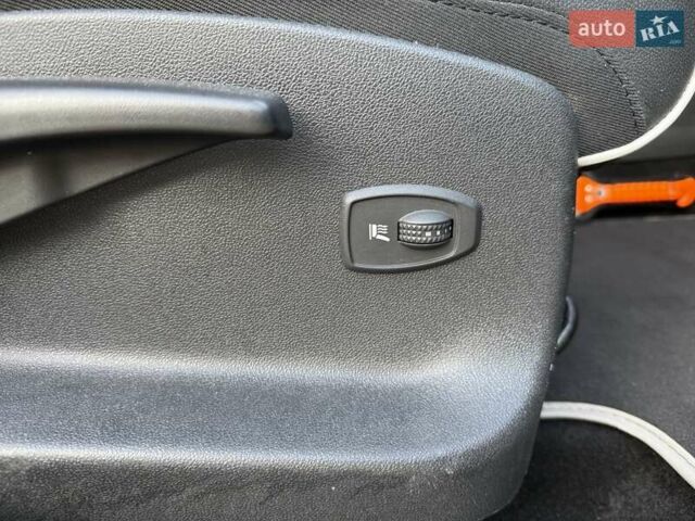 Белый Рено Меган, объемом двигателя 1.5 л и пробегом 225 тыс. км за 7699 $, фото 127 на Automoto.ua