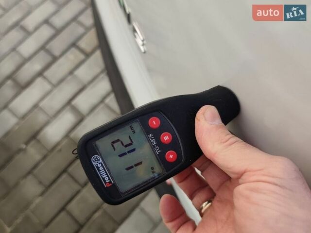 Білий Рено Меган, об'ємом двигуна 1.5 л та пробігом 250 тис. км за 6999 $, фото 81 на Automoto.ua