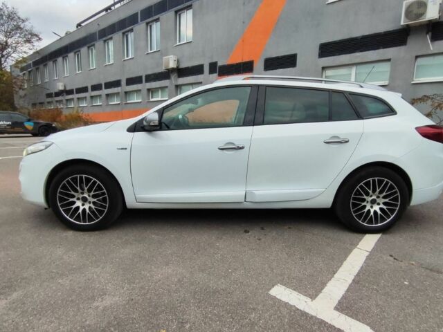 Белый Рено Меган, объемом двигателя 1.5 л и пробегом 264 тыс. км за 8200 $, фото 4 на Automoto.ua