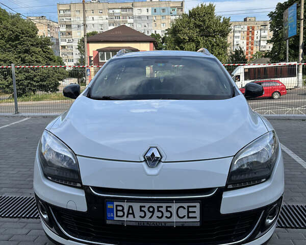Белый Рено Меган, объемом двигателя 1.6 л и пробегом 237 тыс. км за 8499 $, фото 8 на Automoto.ua