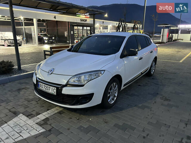 Білий Рено Меган, об'ємом двигуна 1.46 л та пробігом 304 тис. км за 6499 $, фото 14 на Automoto.ua