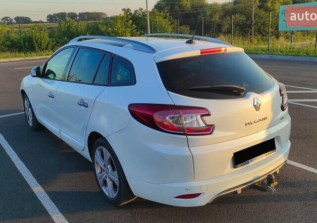 Белый Рено Меган, объемом двигателя 1.5 л и пробегом 198 тыс. км за 10000 $, фото 4 на Automoto.ua