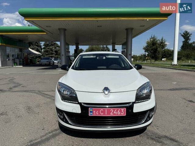 Белый Рено Меган, объемом двигателя 1.5 л и пробегом 225 тыс. км за 7699 $, фото 40 на Automoto.ua