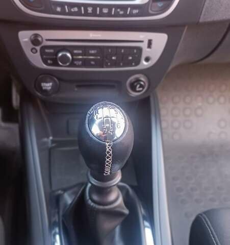 Белый Рено Меган, объемом двигателя 1.5 л и пробегом 265 тыс. км за 6900 $, фото 47 на Automoto.ua