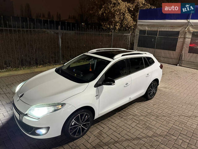 Білий Рено Меган, об'ємом двигуна 1.5 л та пробігом 298 тис. км за 7950 $, фото 3 на Automoto.ua