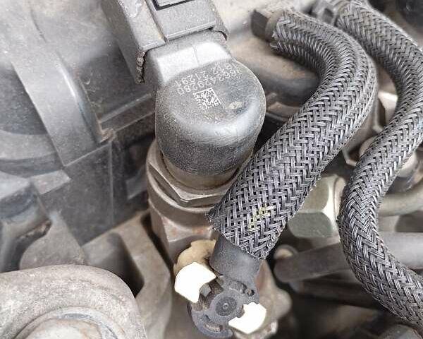 Рено Меган 2012 в Луцке на Automoto.ua Белый Рено Меган, объемом двигателя 1.46 л и пробегом 231 тыс. км за 7900 $, фото 19 на Automoto.ua