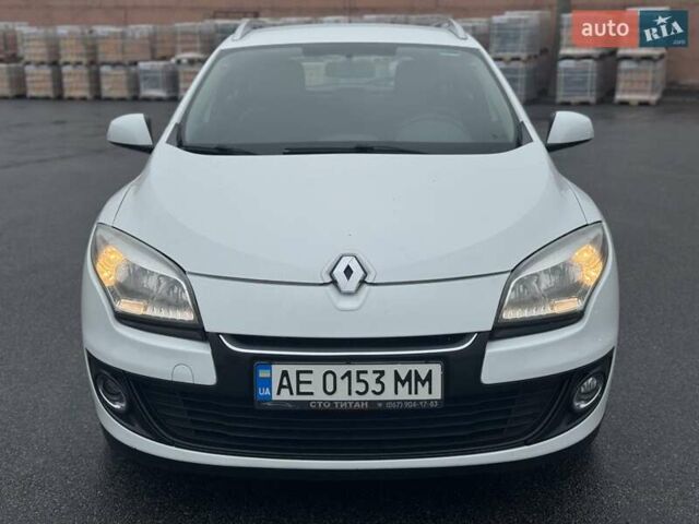 Білий Рено Меган, об'ємом двигуна 1.46 л та пробігом 240 тис. км за 6000 $, фото 3 на Automoto.ua