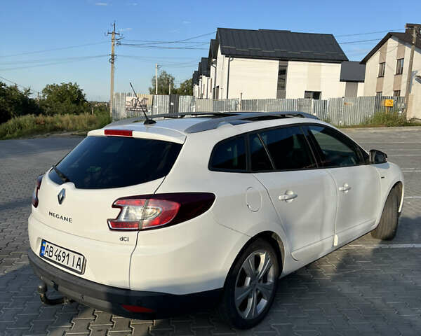 Білий Рено Меган, об'ємом двигуна 1.46 л та пробігом 256 тис. км за 8500 $, фото 17 на Automoto.ua