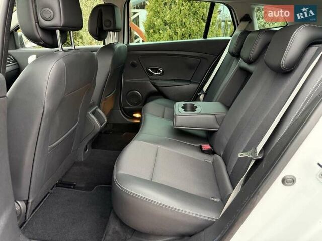 Білий Рено Меган, об'ємом двигуна 1.5 л та пробігом 228 тис. км за 8999 $, фото 134 на Automoto.ua